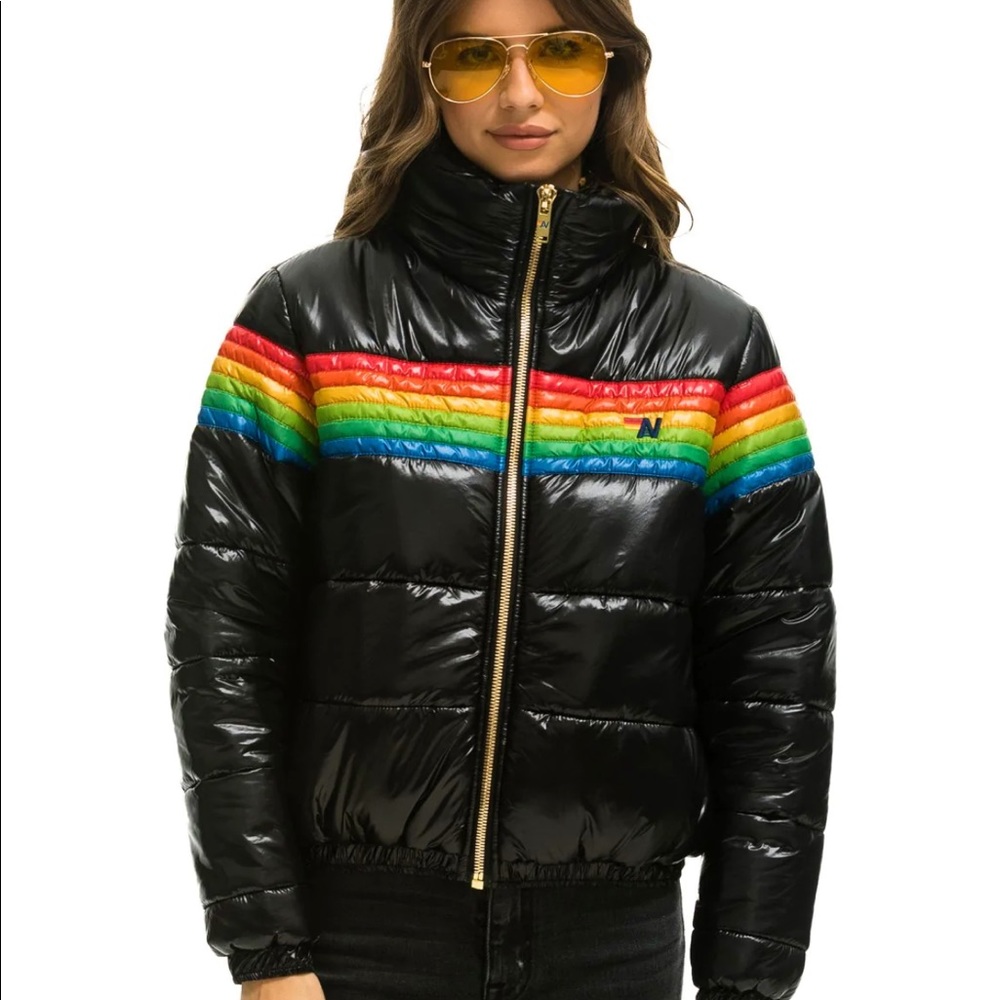 WOMEN'S 6 STRIPE LUXE APRES PUFFER JACKET - GLOSSY BLACK